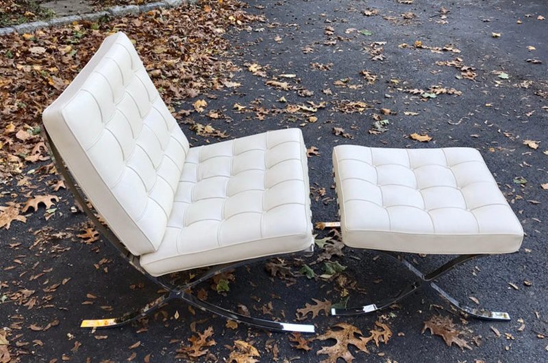 barcelona chair (8030 1)mies van der rohe